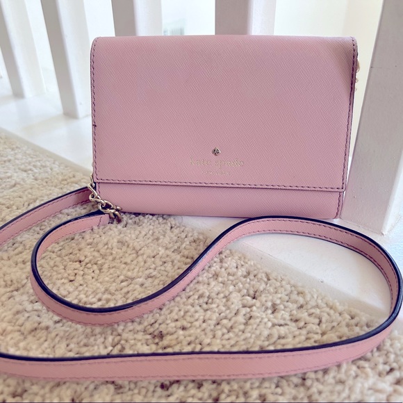 the pink clutch : The New Speedy